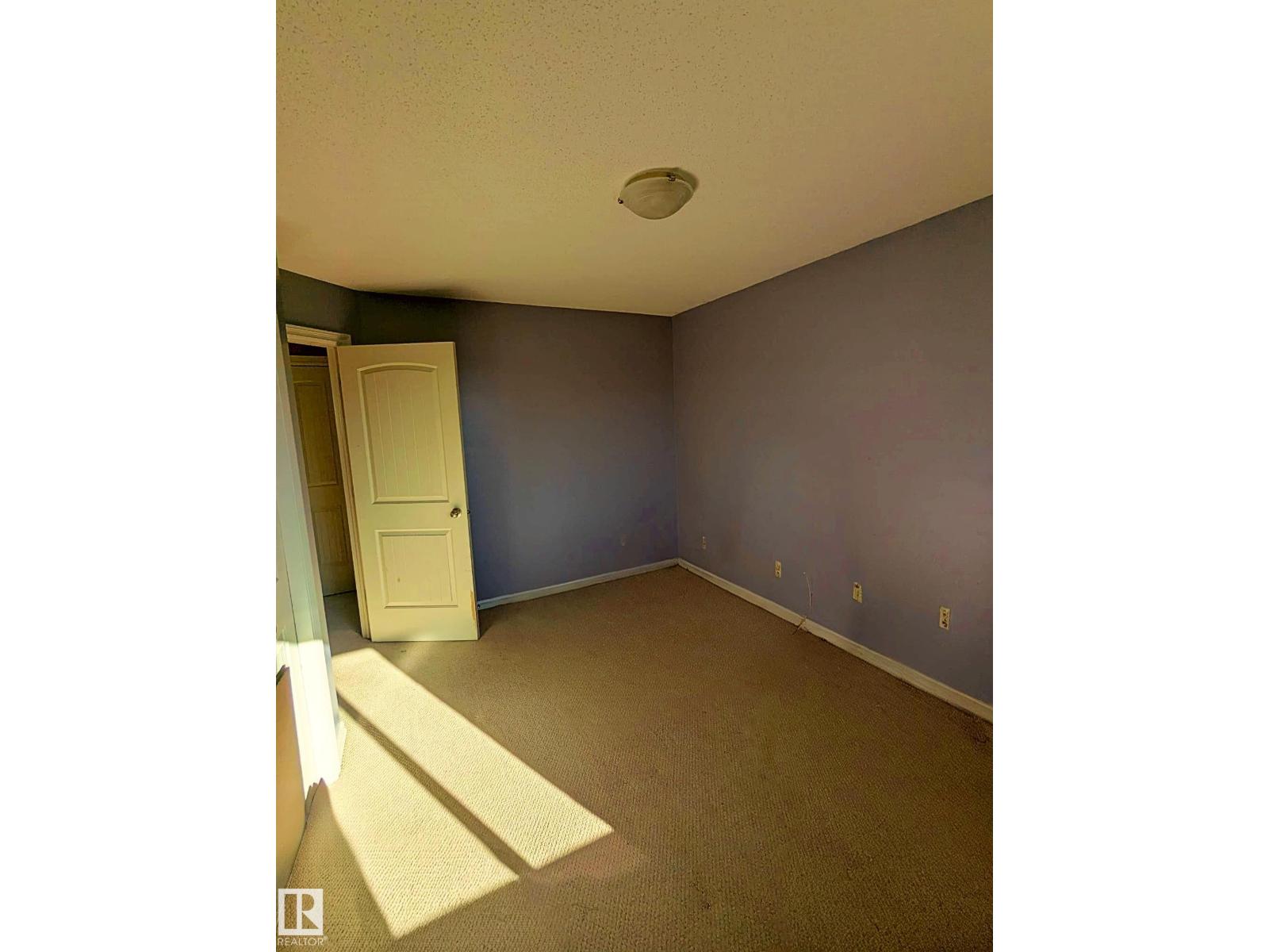 3927 160 Av Nw, Edmonton, Alberta  T5Y 3J7 - Photo 11 - E4480822