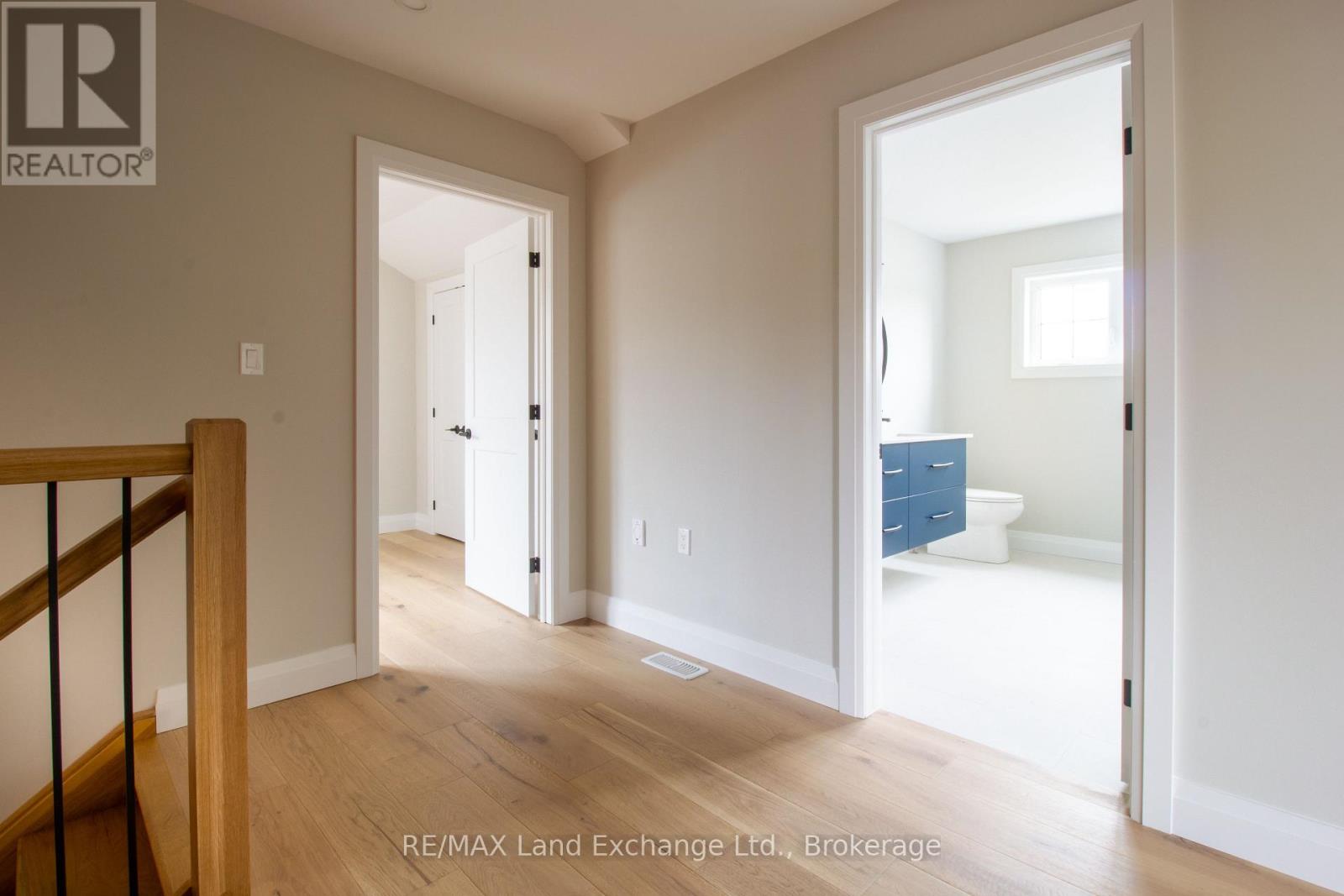 27 Marshall Place, Saugeen Shores, Ontario  N0H 2L0 - Photo 13 - X12219205