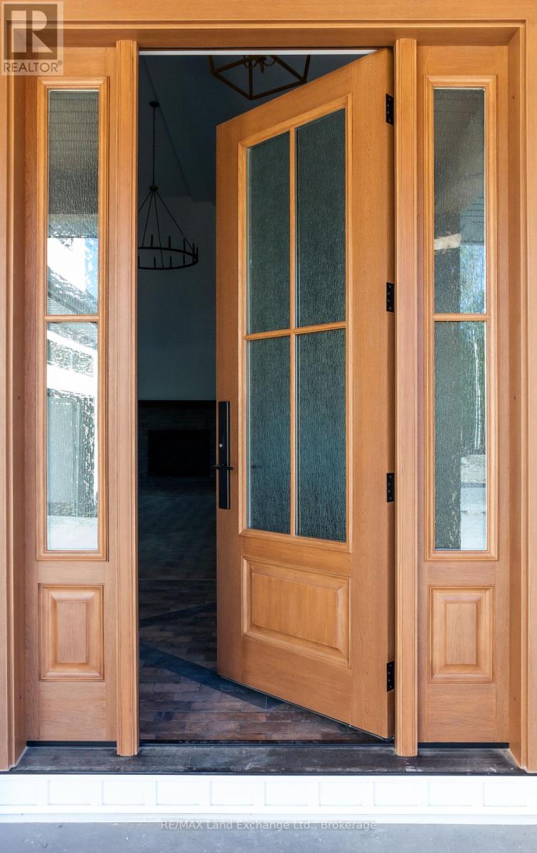 27 Marshall Place, Saugeen Shores, Ontario  N0H 2L0 - Photo 30 - X12219205