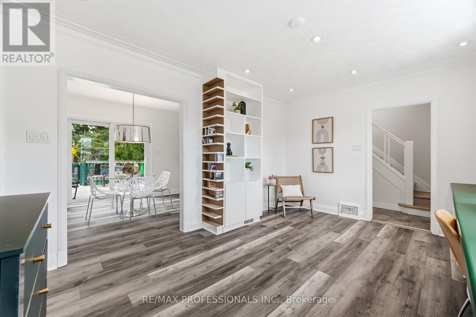 15 Twenty-Seventh Street, Toronto, Ontario  M8W 2X2 - Photo 11 - W12962196