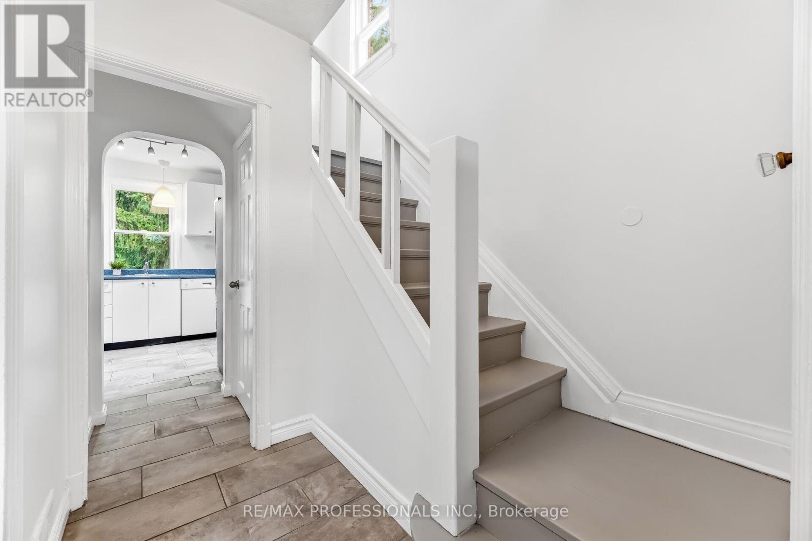 15 Twenty-Seventh Street, Toronto, Ontario  M8W 2X2 - Photo 22 - W12962196