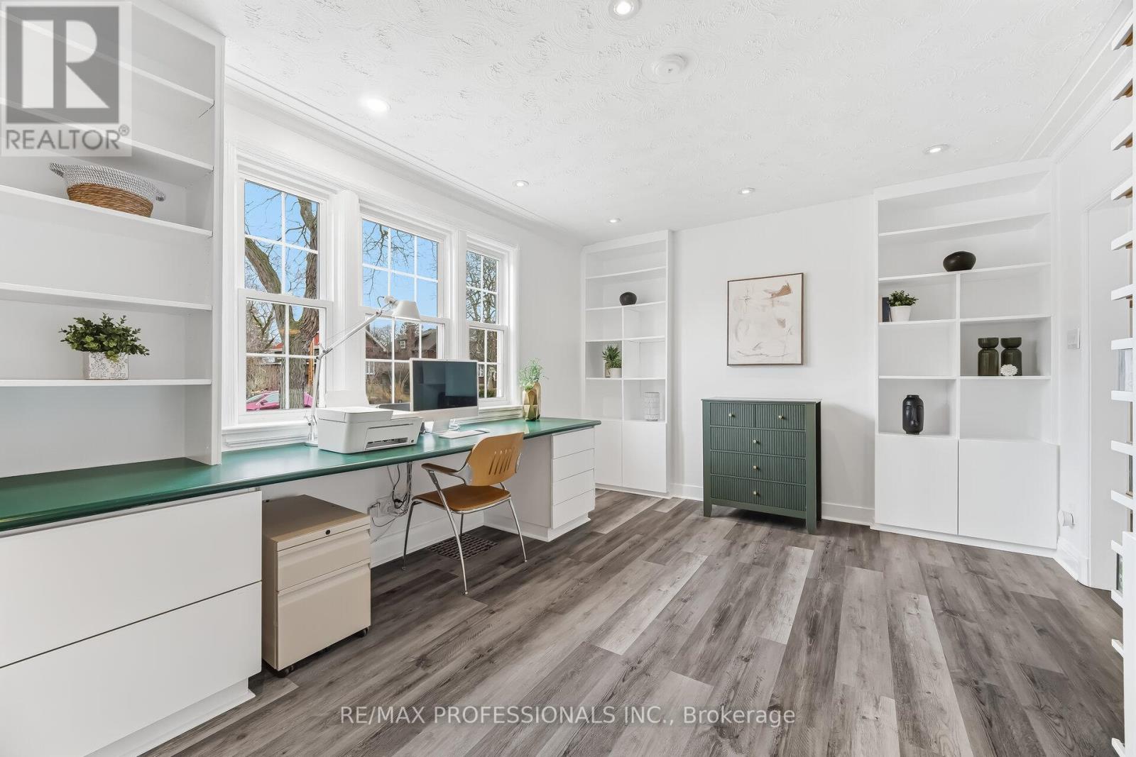 15 Twenty-Seventh Street, Toronto, Ontario  M8W 2X2 - Photo 9 - W12962196