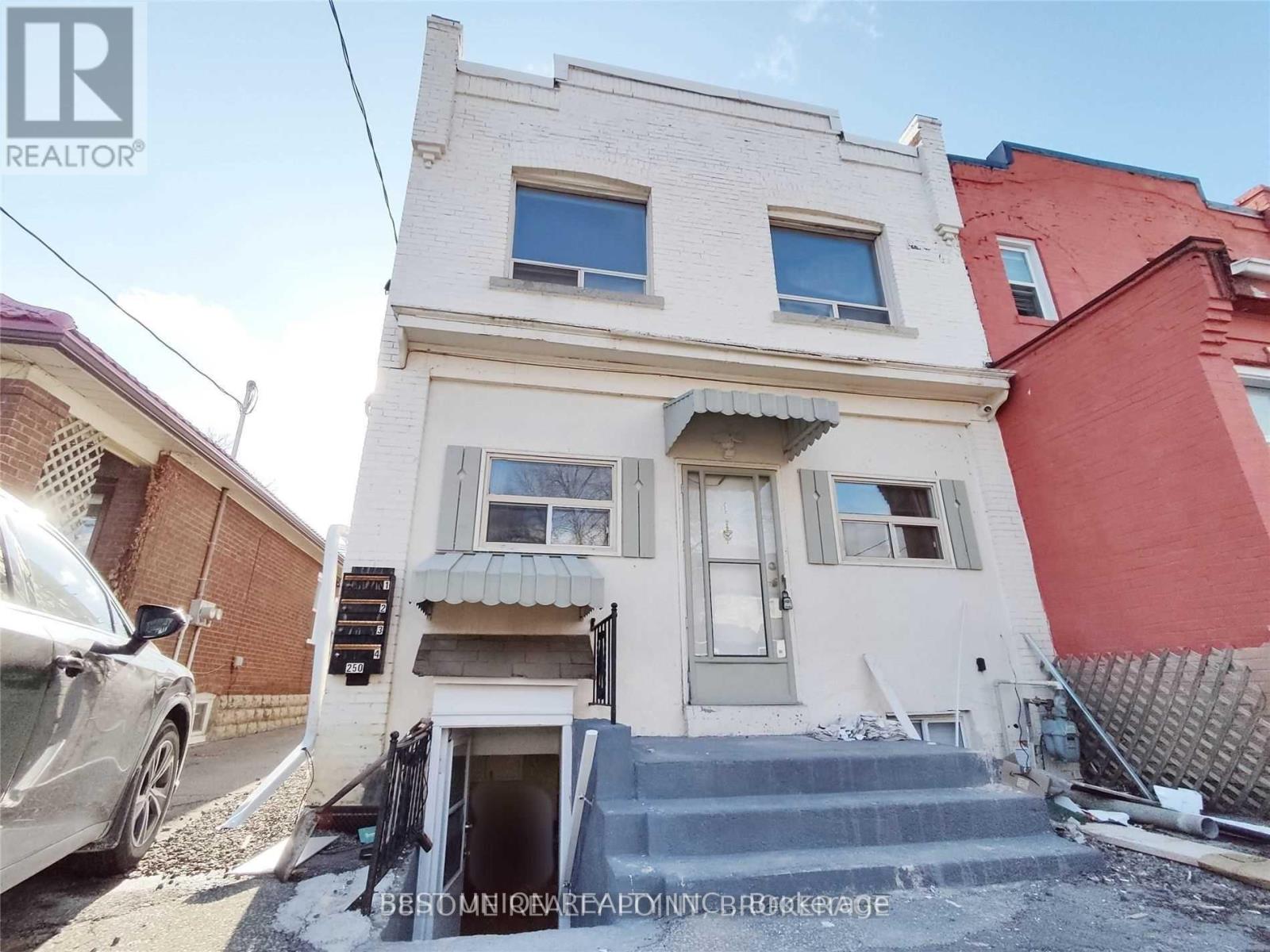 2 - 25 SIXTH STREET, Toronto, Ontario