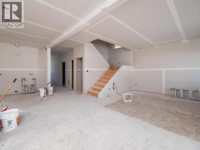 35 Wyvern Avenue, Whitehorse, Yukon  Y1A 0T6 - Photo 6 - 17147