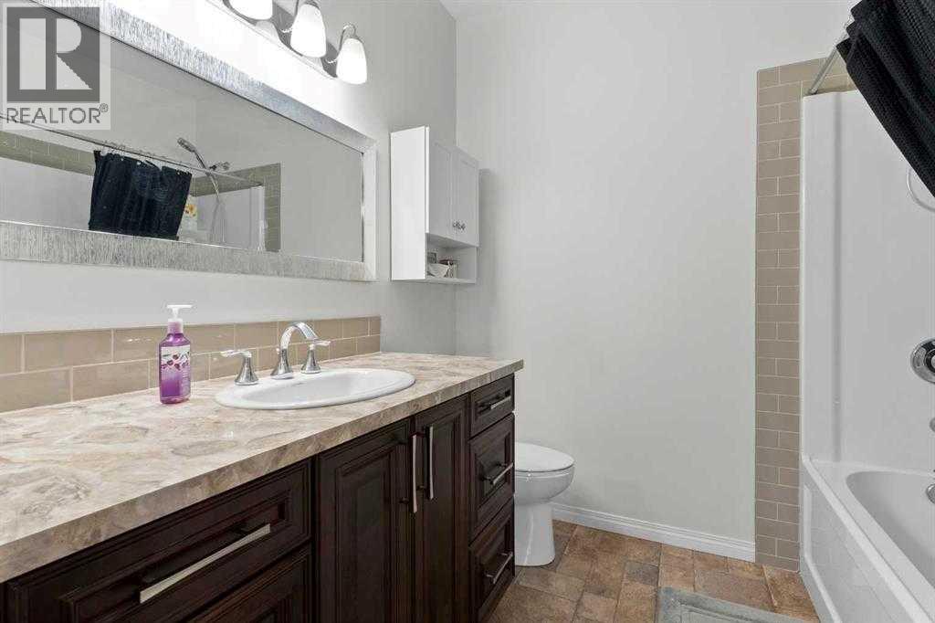 27138 Highway 27, Rural Mountain View County, Alberta  T4H 1P2 - Photo 19 - A2298318