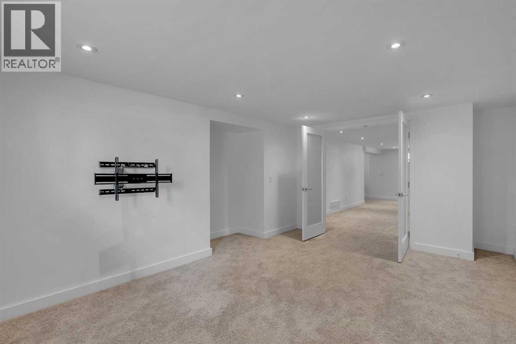 113 Langton Drive SW, Calgary, Alberta  T3E 5G1 - Photo 30 - A2295562