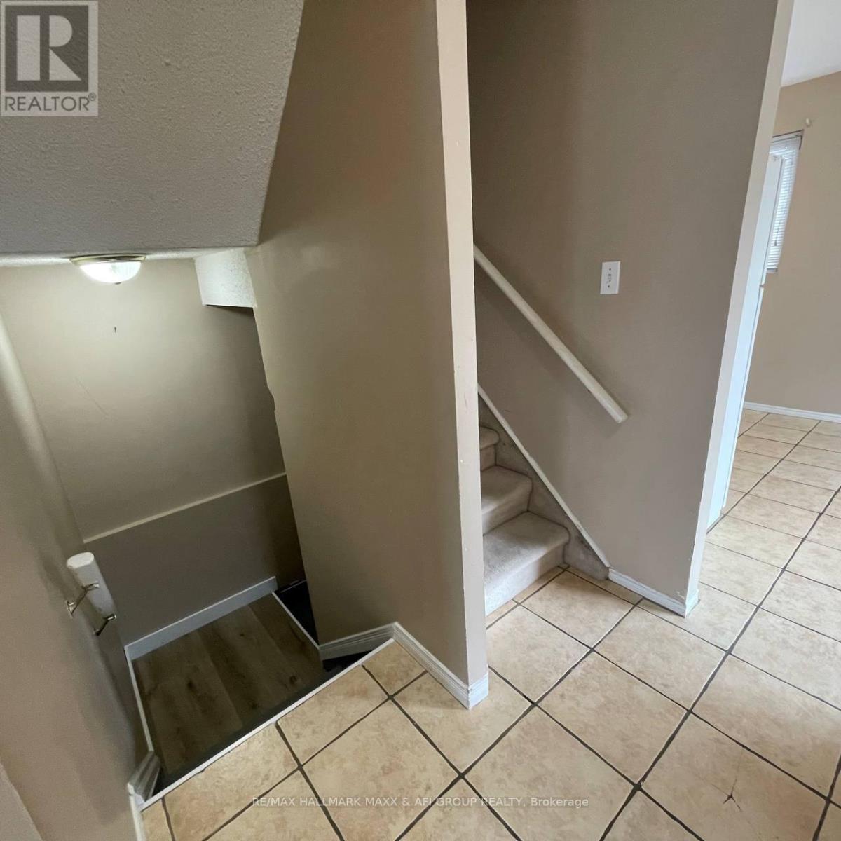 Unit B - 82 Sanford Street, Barrie, Ontario  L4N 3C5 - Photo 16 - S12920790