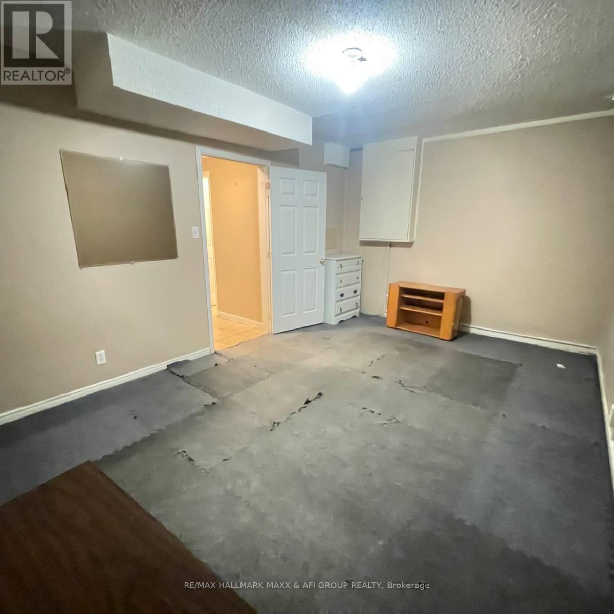 Unit B - 82 Sanford Street, Barrie, Ontario  L4N 3C5 - Photo 17 - S12920790