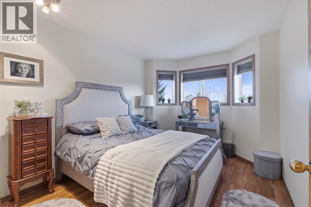 158 Saratoga Close NE, Calgary, Alberta  T1Y 7A1 - Photo 21 - A2298487