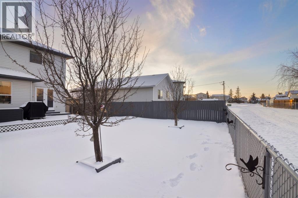 158 Saratoga Close NE, Calgary, Alberta  T1Y 7A1 - Photo 32 - A2298487
