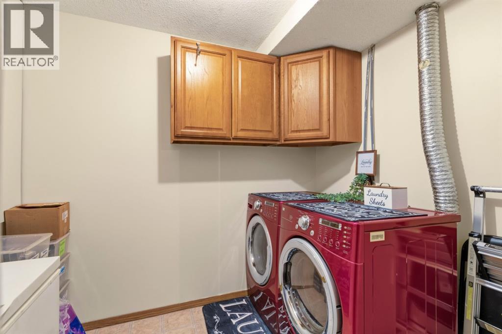 158 Saratoga Close NE, Calgary, Alberta  T1Y 7A1 - Photo 25 - A2298487