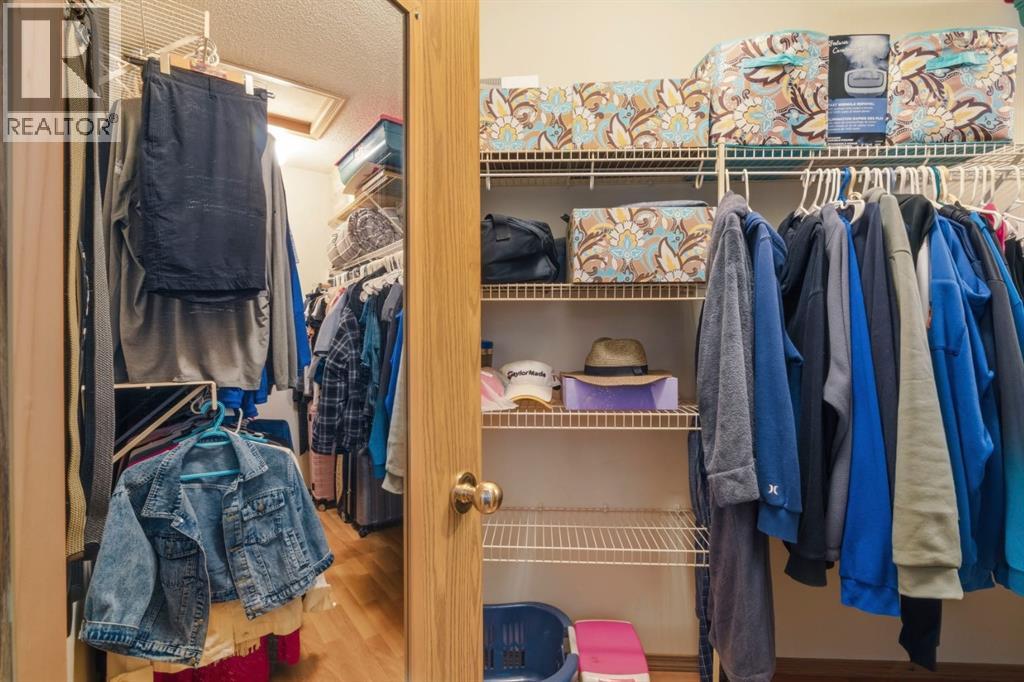 158 Saratoga Close NE, Calgary, Alberta  T1Y 7A1 - Photo 18 - A2298487