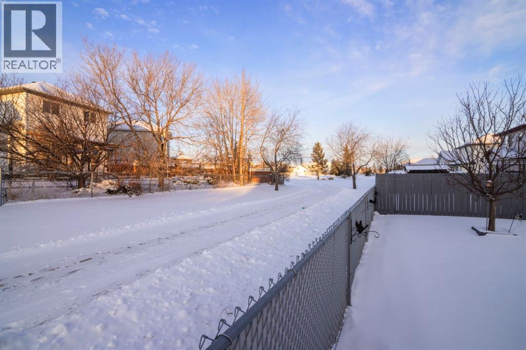 158 Saratoga Close NE, Calgary, Alberta  T1Y 7A1 - Photo 30 - A2298487