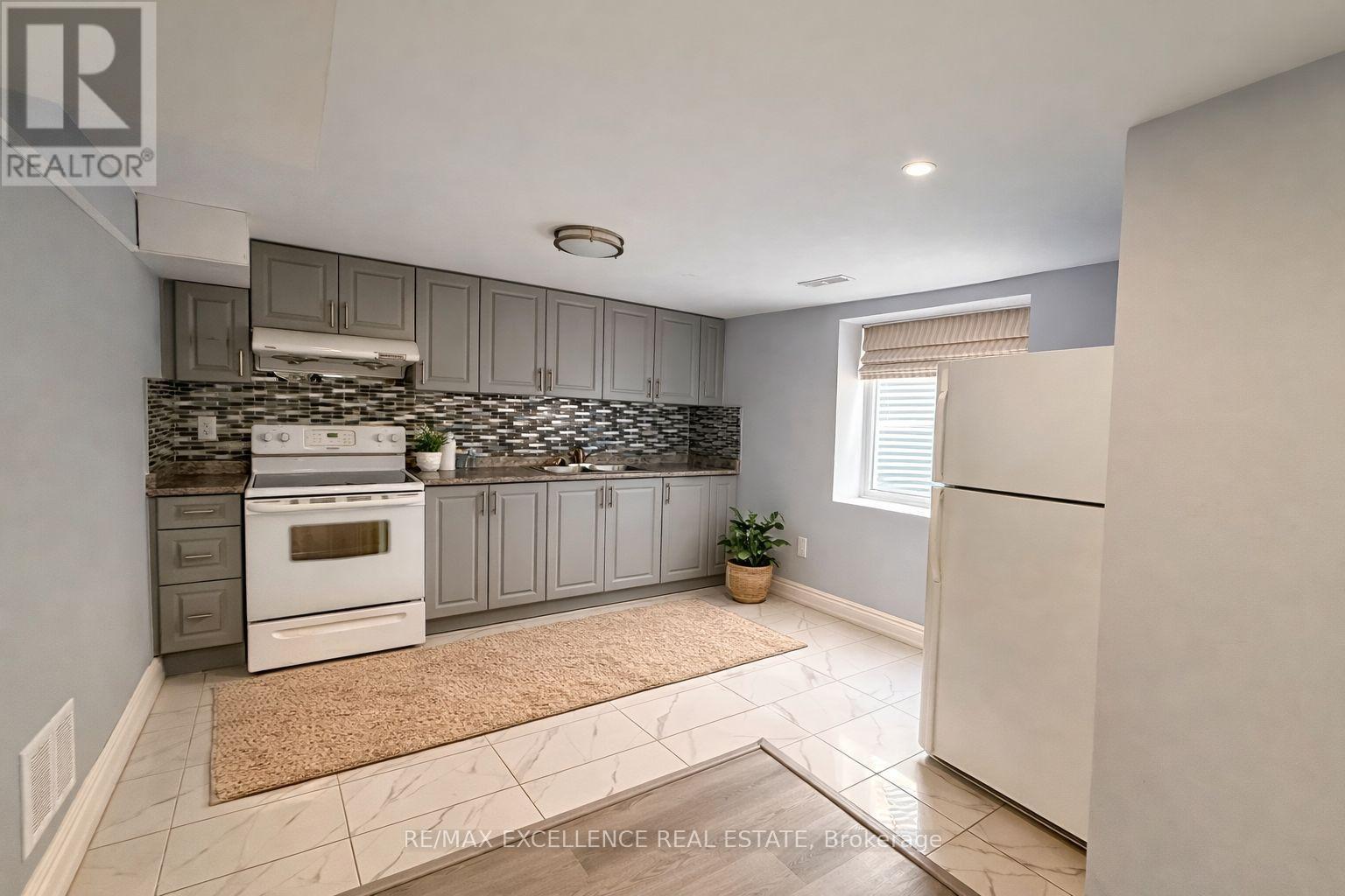 68 Alabaster Drive, Brampton, Ontario  L6V 4G4 - Photo 13 - W12962232