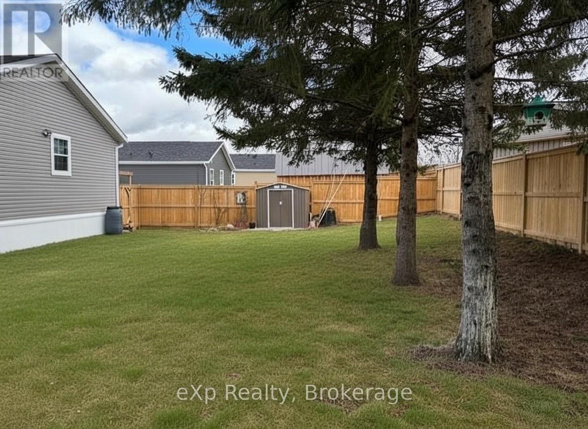 206 Spruce Drive, West Grey, Ontario  N0G 0C4 - Photo 11 - X12846222