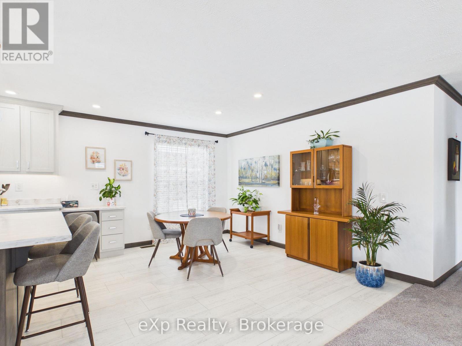 206 Spruce Drive, West Grey, Ontario  N0G 0C4 - Photo 23 - X12846222