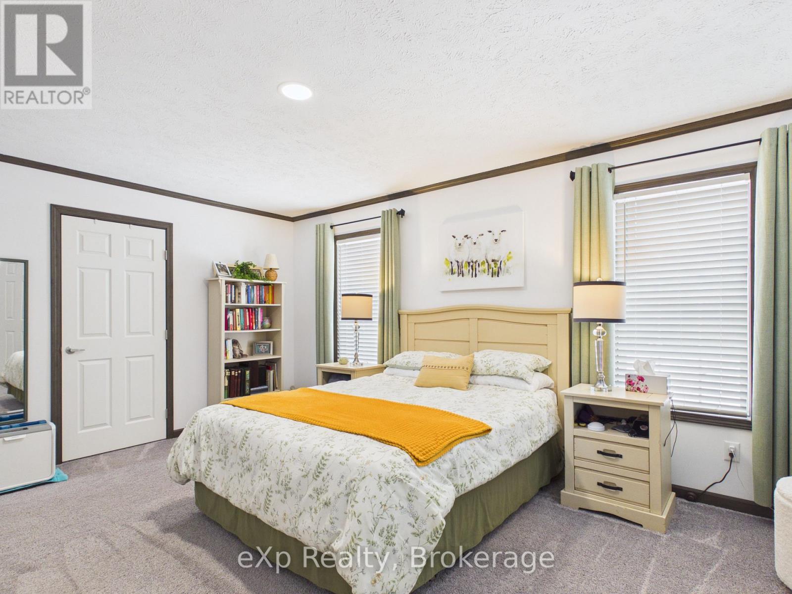 206 Spruce Drive, West Grey, Ontario  N0G 0C4 - Photo 26 - X12846222