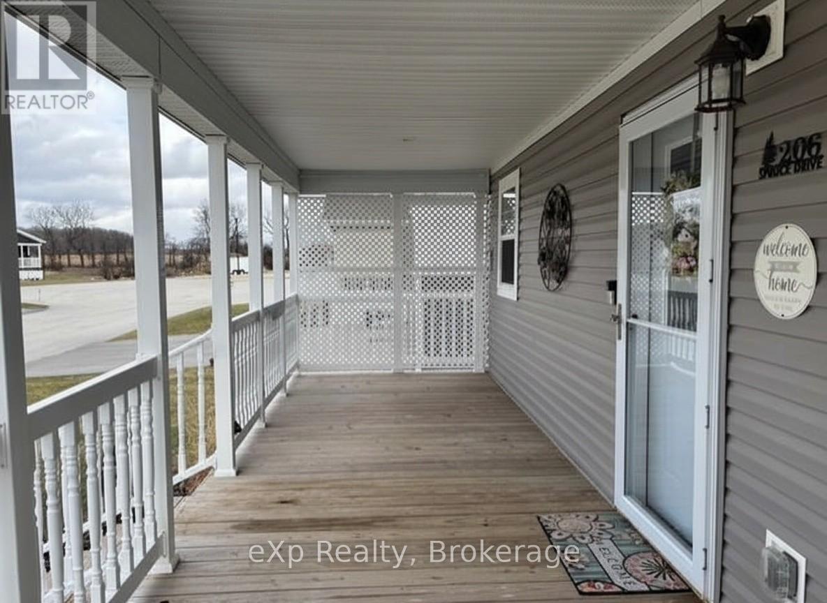 206 Spruce Drive, West Grey, Ontario  N0G 0C4 - Photo 5 - X12846222