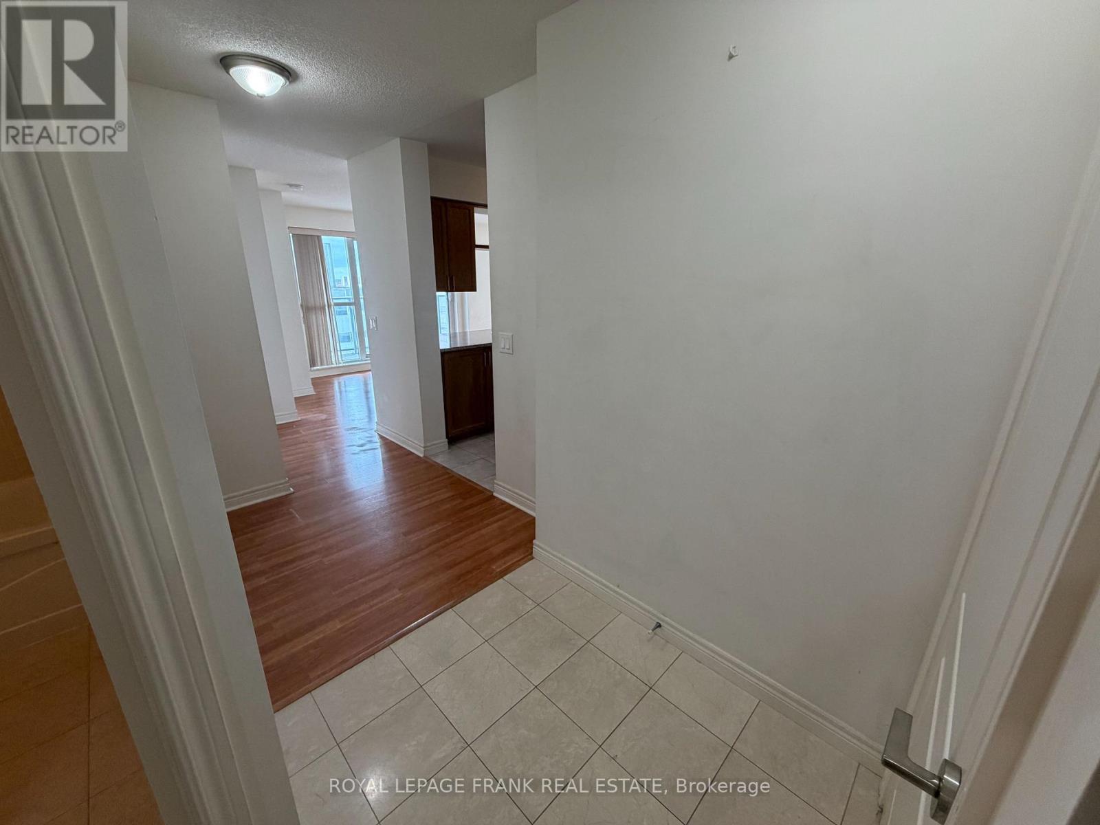 Unknown Address, ,     - Photo 2 - E12962264