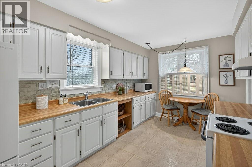 270 N Mill Street N, Waterdown, Ontario  L0R 2H0 - Photo 14 - 40815925