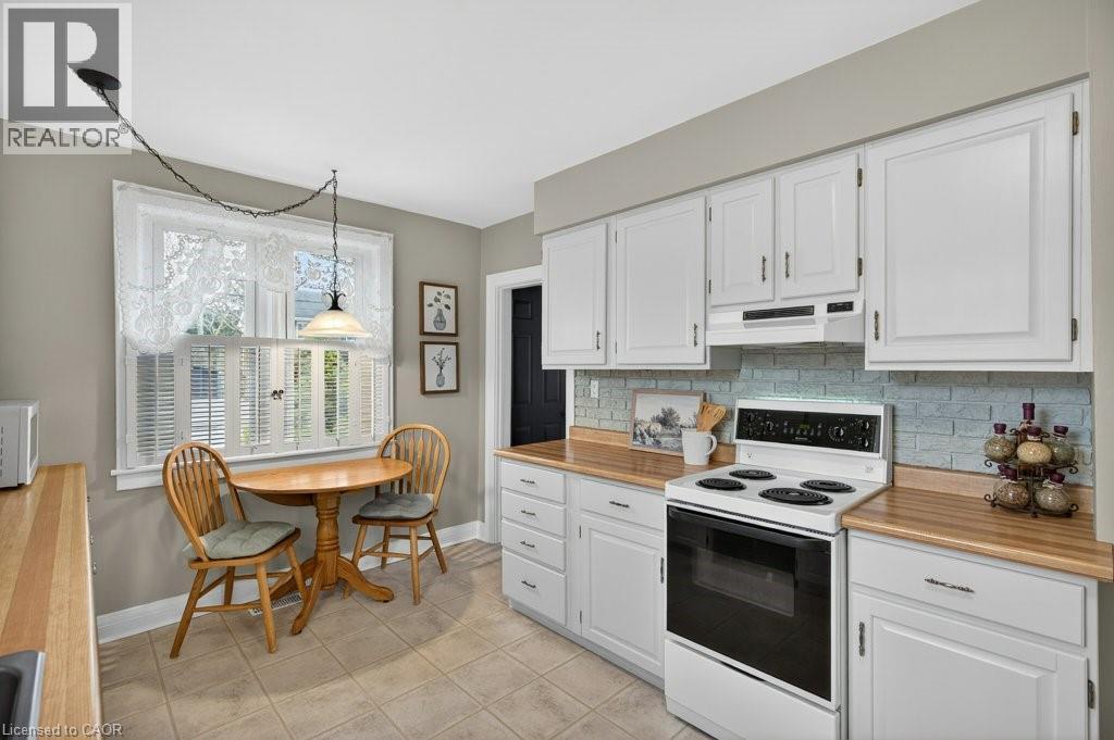 270 N Mill Street N, Waterdown, Ontario  L0R 2H0 - Photo 15 - 40815925