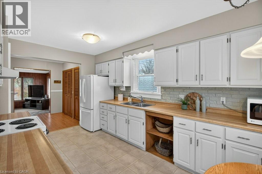 270 N Mill Street N, Waterdown, Ontario  L0R 2H0 - Photo 17 - 40815925