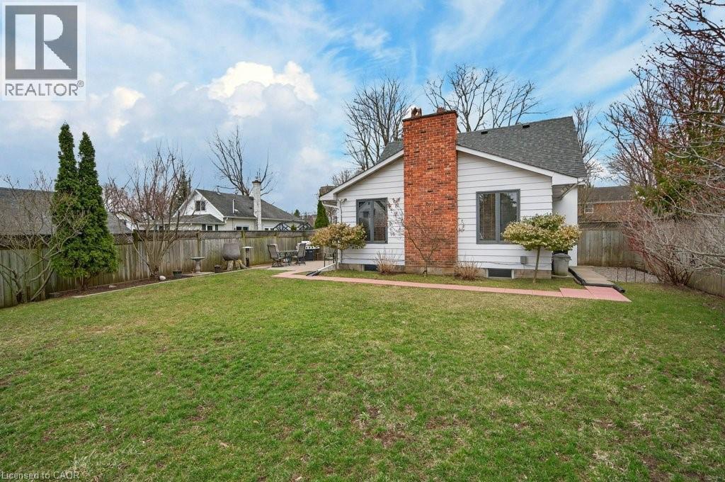 270 N Mill Street N, Waterdown, Ontario  L0R 2H0 - Photo 35 - 40815925