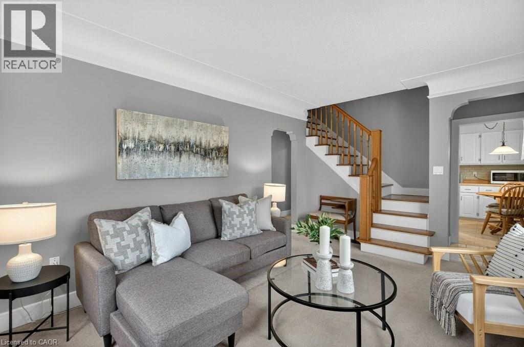 270 N Mill Street N, Waterdown, Ontario  L0R 2H0 - Photo 4 - 40815925