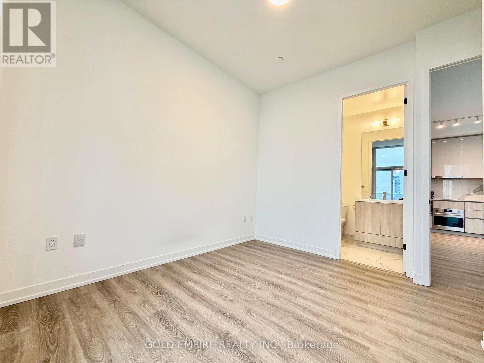 609 - 8 Interchange Way, Vaughan, Ontario  L4K 0R2 - Photo 16 - N12962256