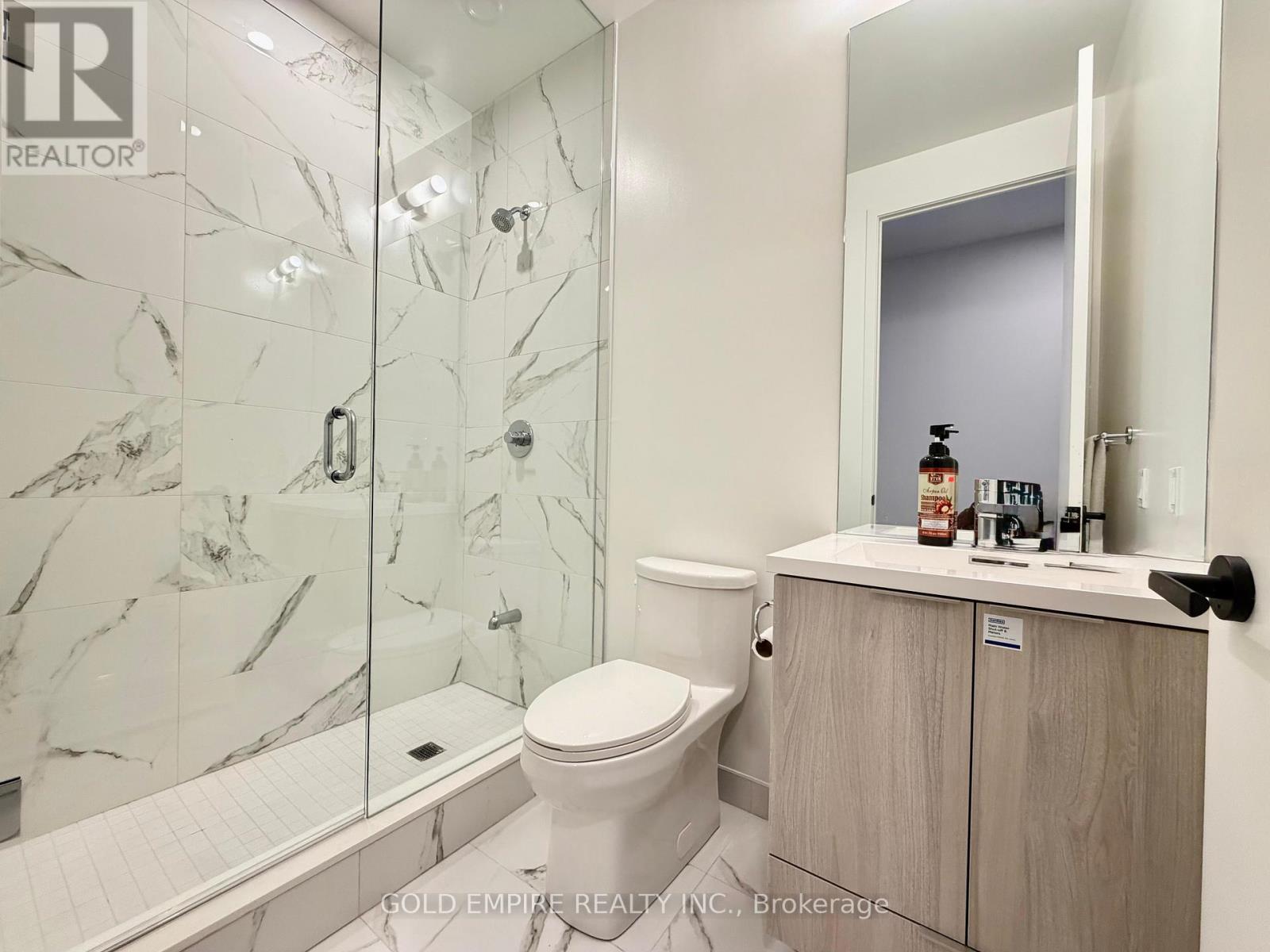 609 - 8 Interchange Way, Vaughan, Ontario  L4K 0R2 - Photo 6 - N12962256