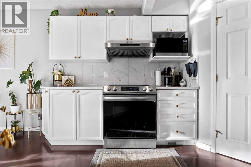 465 Panamount Boulevard Nw, Calgary, Alberta  T3K 5V1 - Photo 13 - A2299107