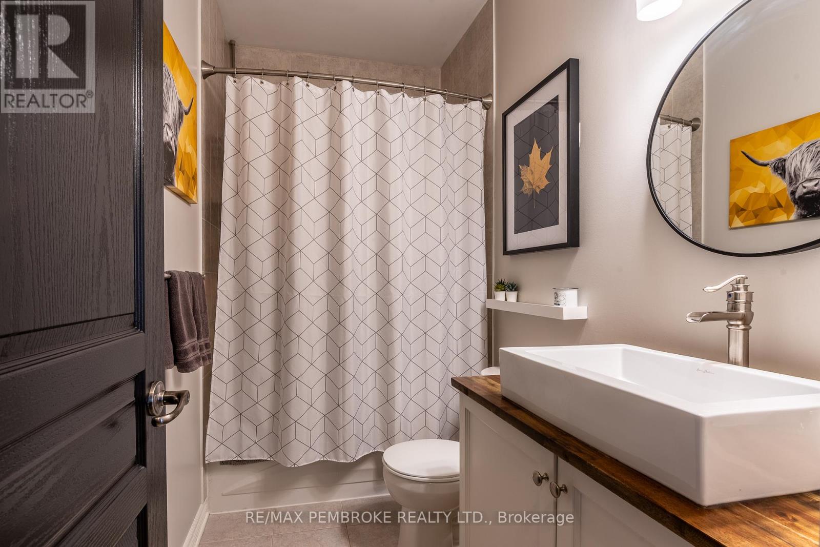 14 Bedard Boulevard, Petawawa, Ontario  K8H 0B7 - Photo 29 - X12962278