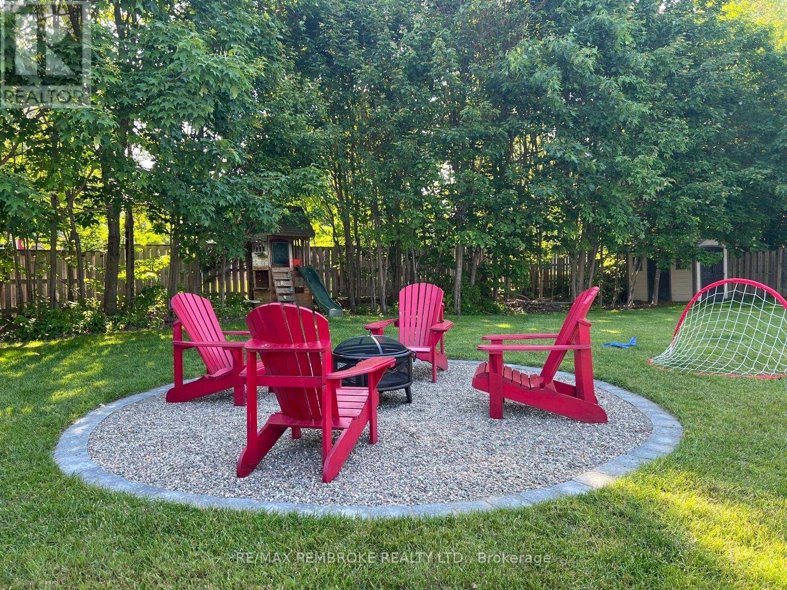 14 Bedard Boulevard, Petawawa, Ontario  K8H 0B7 - Photo 43 - X12962278