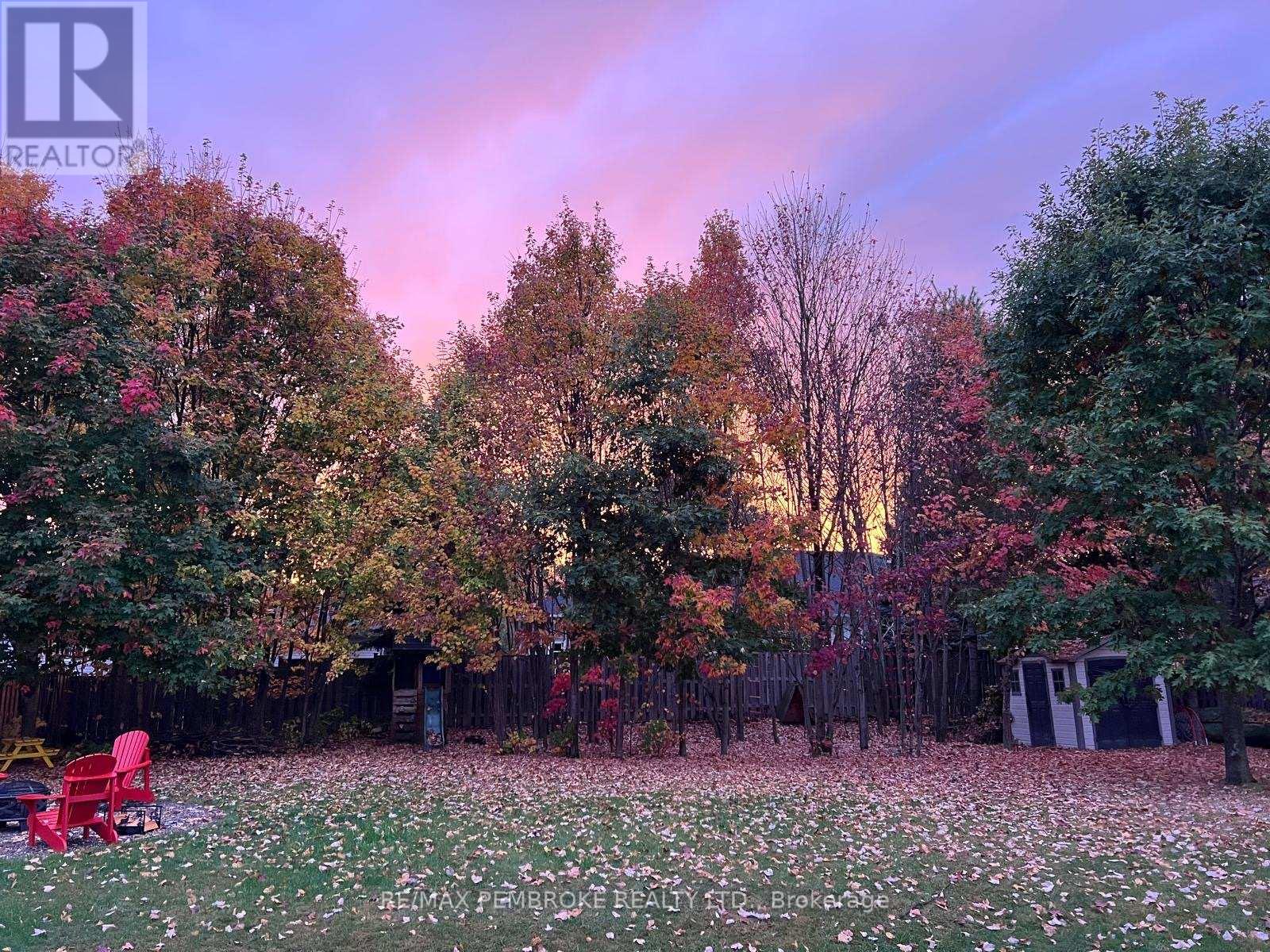 14 Bedard Boulevard, Petawawa, Ontario  K8H 0B7 - Photo 45 - X12962278