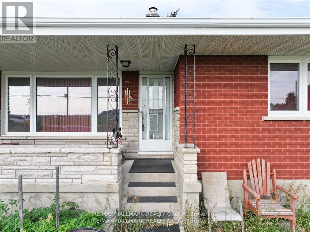 6050 Old Richmond Road, Ottawa, Ontario  K0A 2Z0 - Photo 5 - X12962258