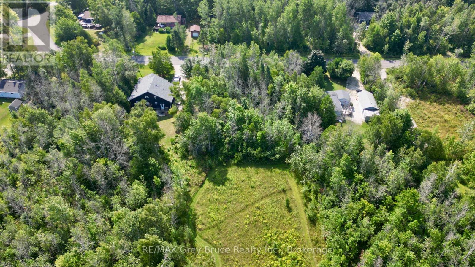 127 Maple Drive, Northern Bruce Peninsula, Ontario  N0H 1Z0 - Photo 15 - X12962284