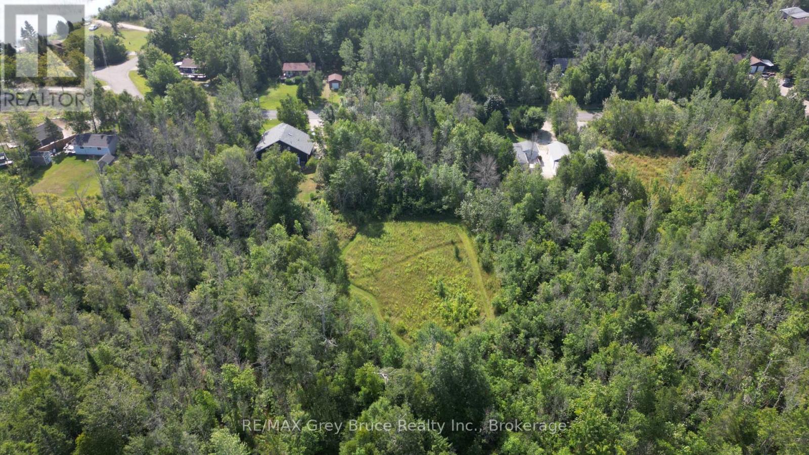 127 Maple Drive, Northern Bruce Peninsula, Ontario  N0H 1Z0 - Photo 16 - X12962284