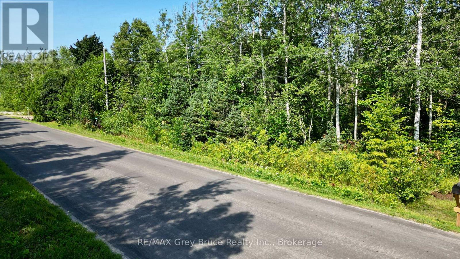 127 Maple Drive, Northern Bruce Peninsula, Ontario  N0H 1Z0 - Photo 22 - X12962284