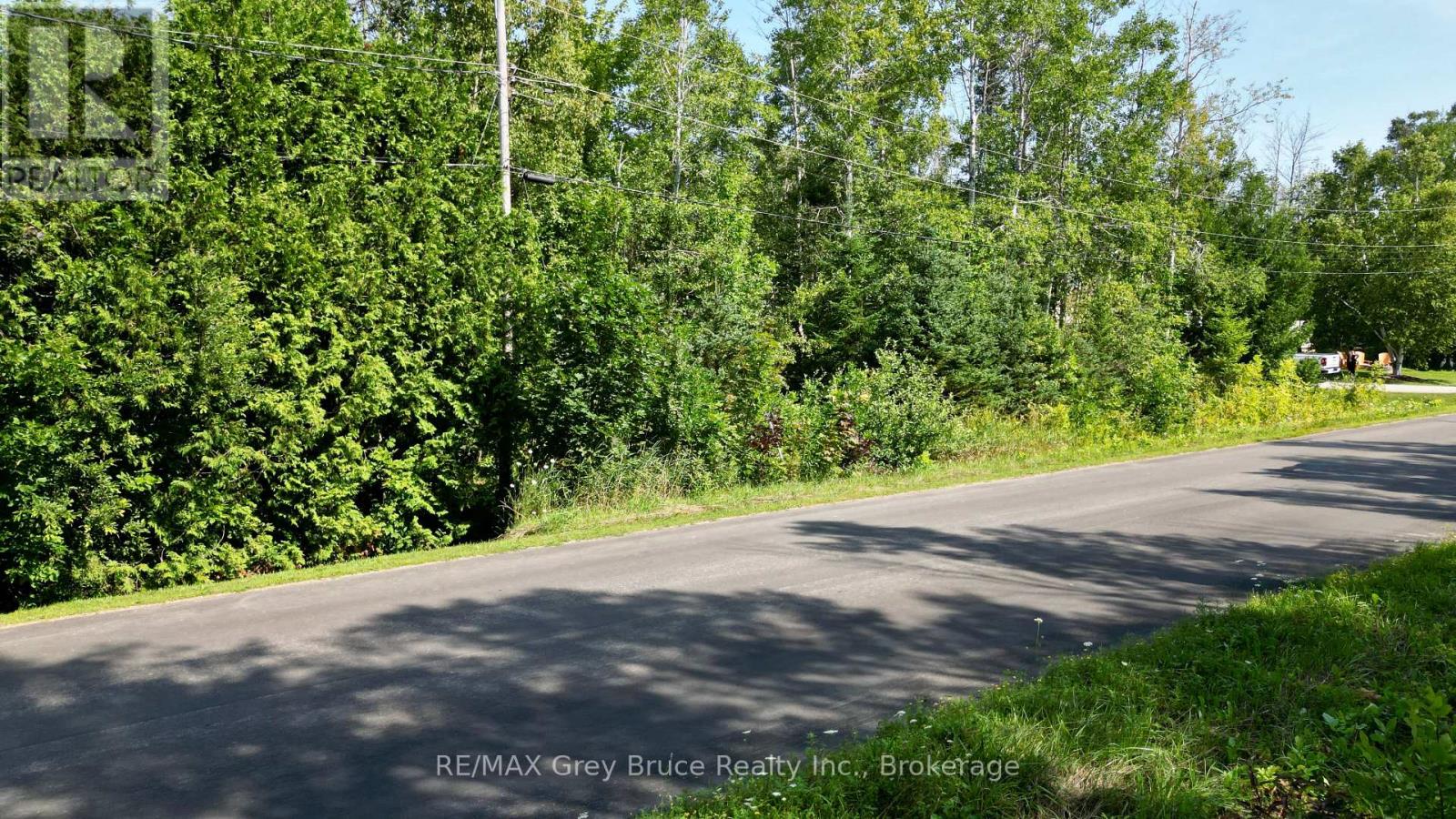 127 Maple Drive, Northern Bruce Peninsula, Ontario  N0H 1Z0 - Photo 7 - X12962284