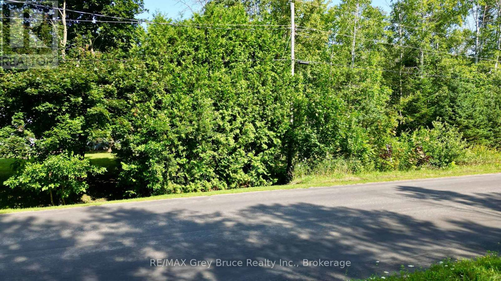 127 Maple Drive, Northern Bruce Peninsula, Ontario  N0H 1Z0 - Photo 8 - X12962284
