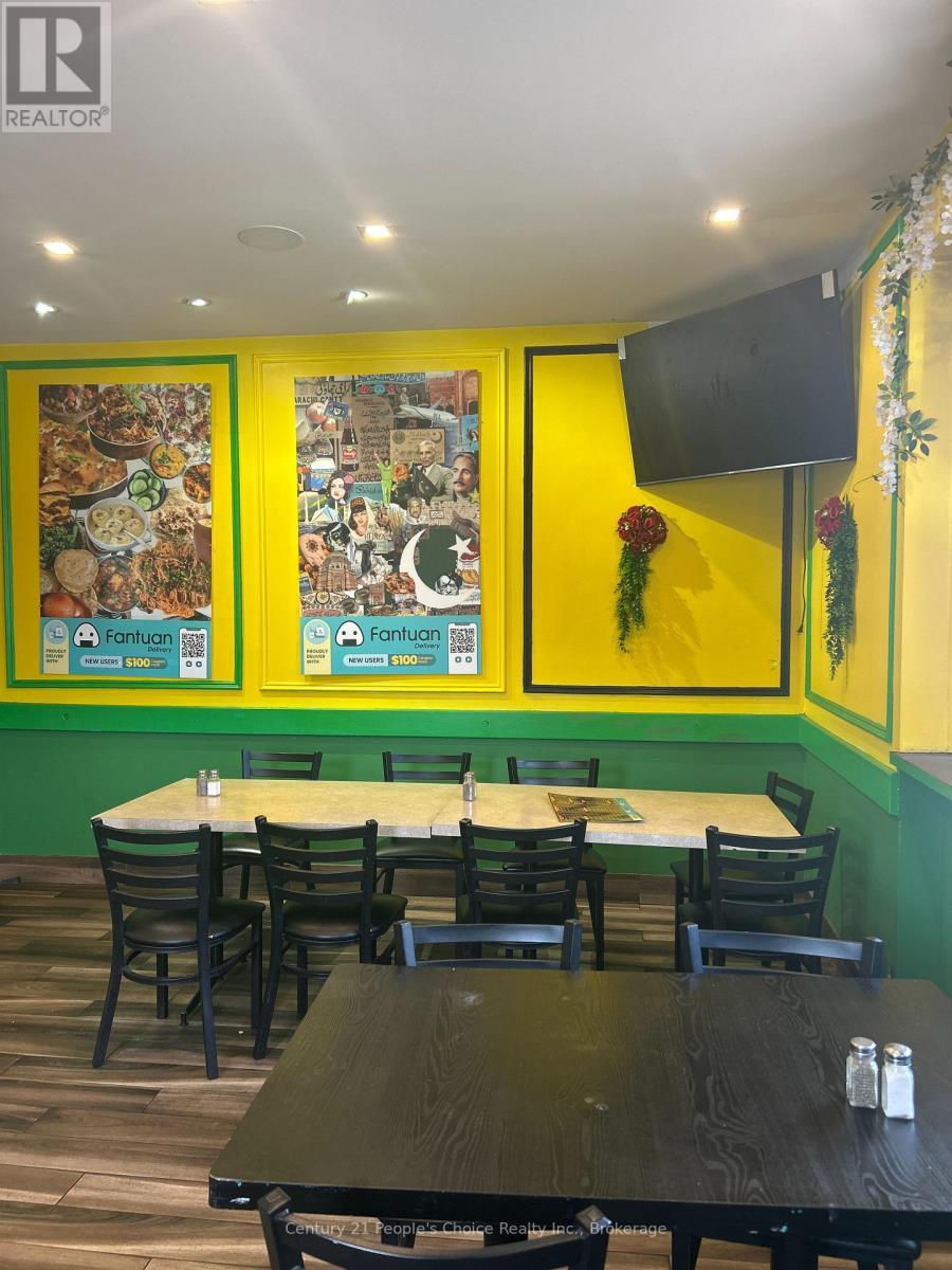 362 Barton Street E, Hamilton, Ontario  L8L 2X9 - Photo 3 - X12933580