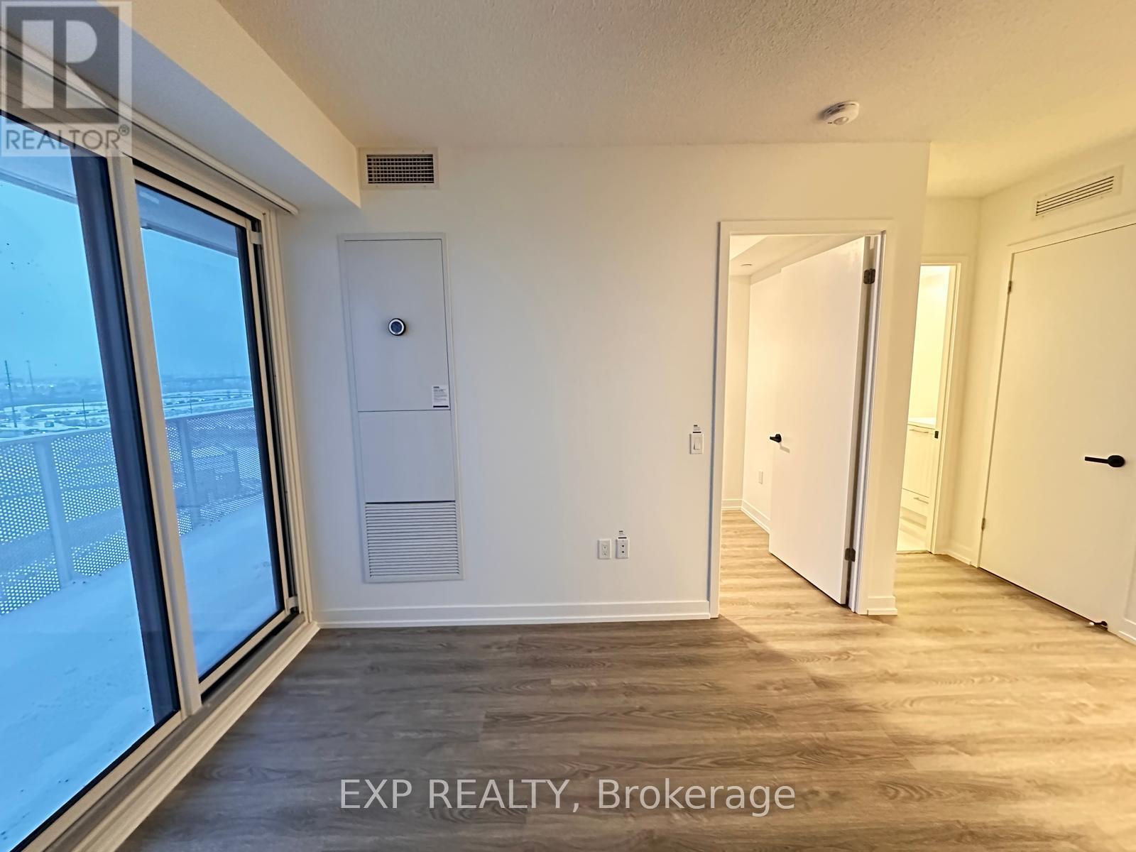 708 - 195 Commerce Street, Vaughan, Ontario  L4K 5Z7 - Photo 16 - N12962244