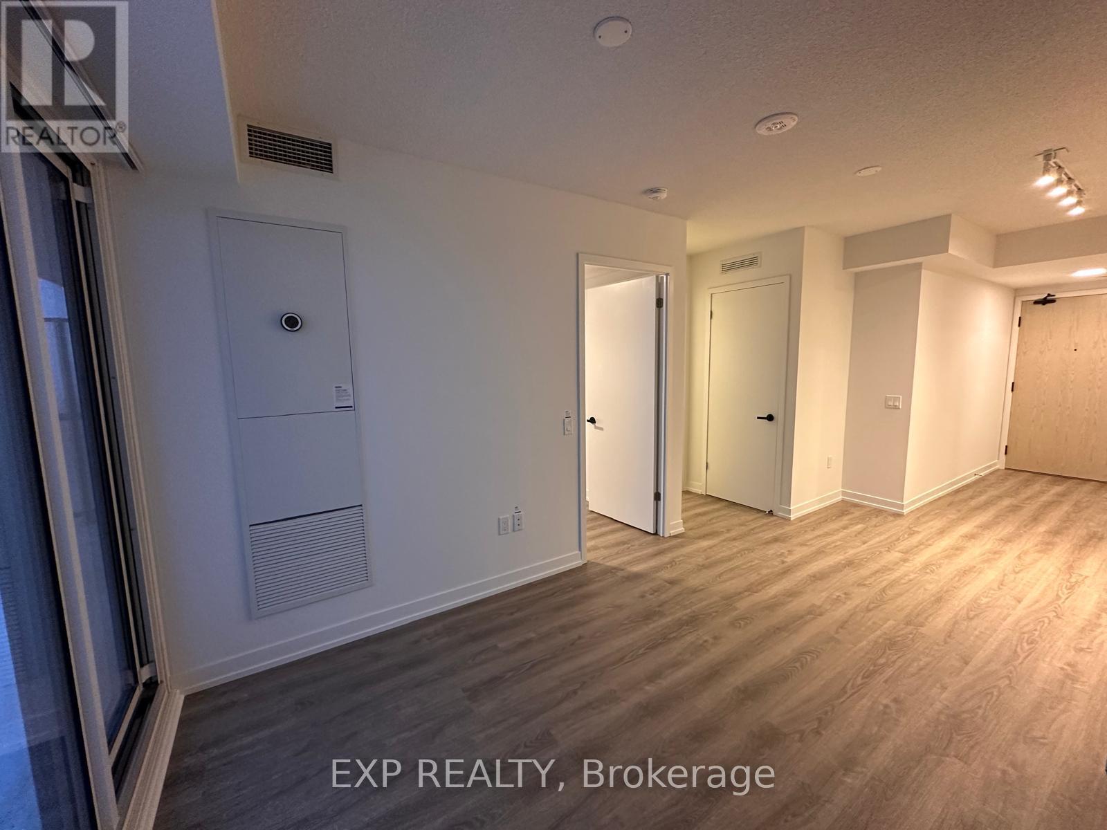 708 - 195 Commerce Street, Vaughan, Ontario  L4K 5Z7 - Photo 18 - N12962244