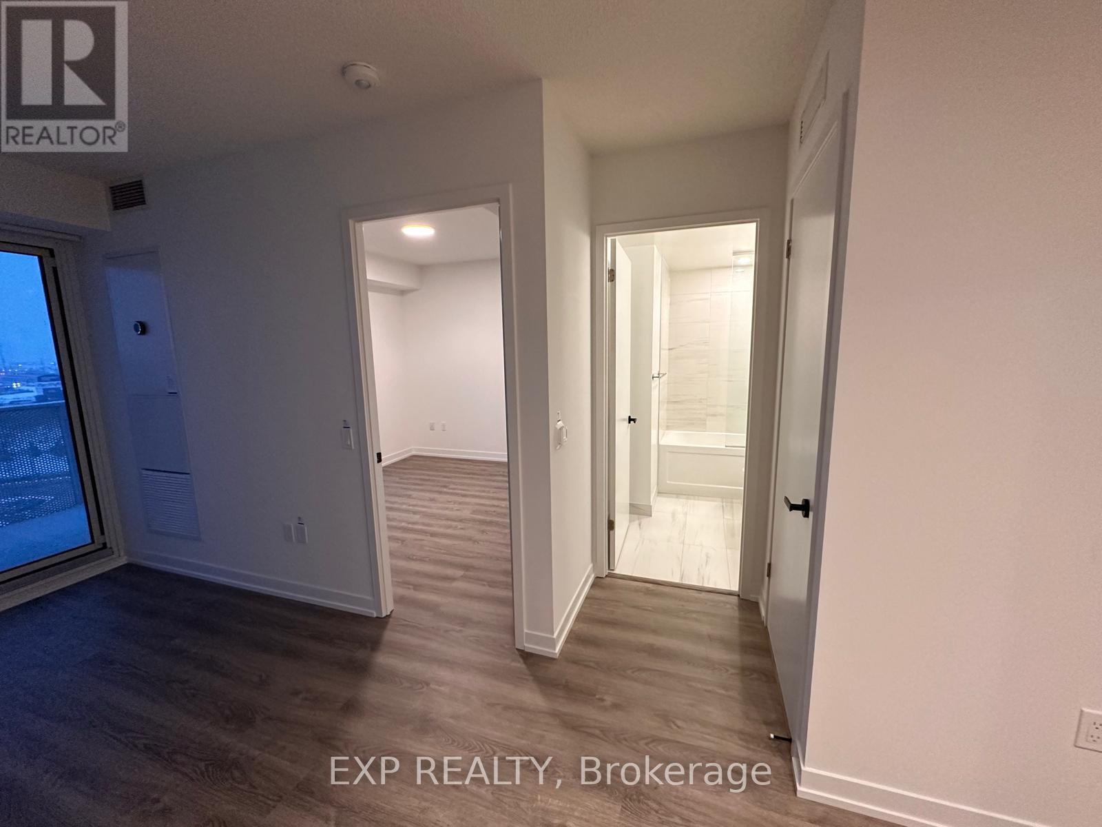 708 - 195 Commerce Street, Vaughan, Ontario  L4K 5Z7 - Photo 22 - N12962244