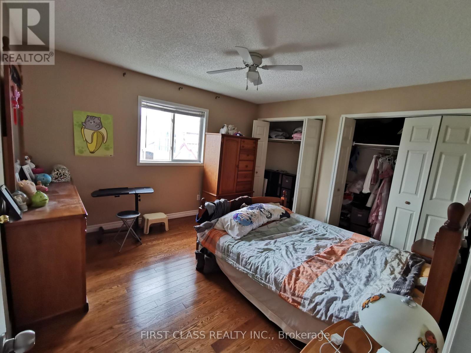 2nd Primary Bedroom - 1300 Wesson Court, Mississauga, Ontario  L5V 2E6 - Photo 7 - W12962254