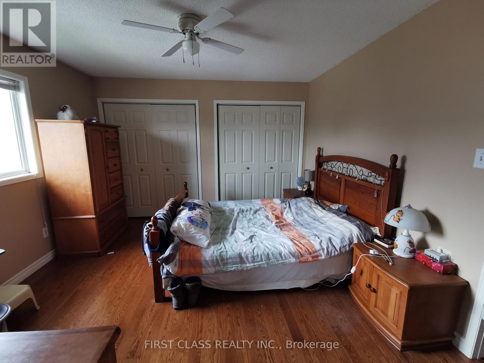 2nd Primary Bedroom - 1300 Wesson Court, Mississauga, Ontario  L5V 2E6 - Photo 8 - W12962254