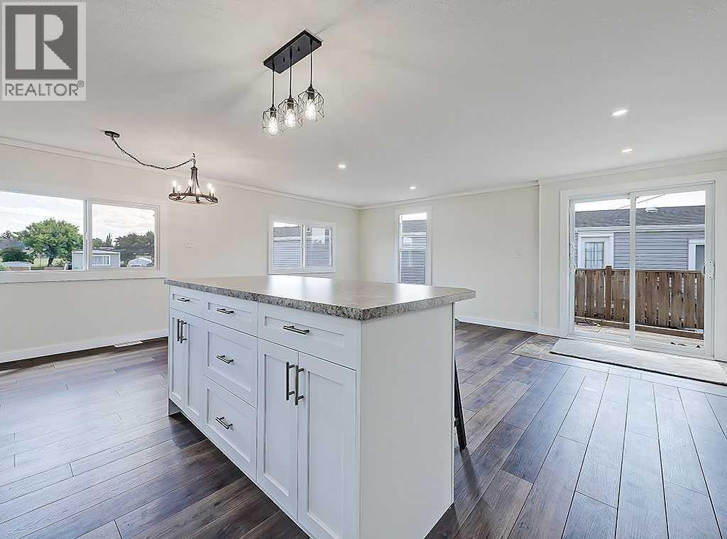 130 Sunset Way Ne, High River, Alberta  T1V 1J4 - Photo 10 - A2268790