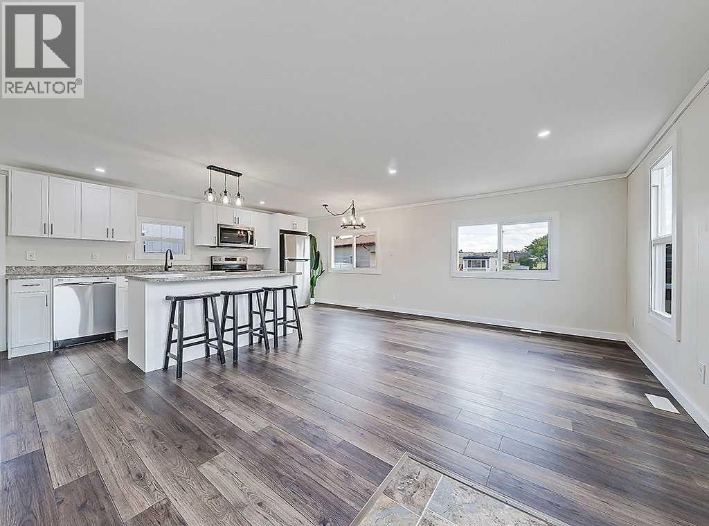 130 Sunset Way Ne, High River, Alberta  T1V 1J4 - Photo 12 - A2268790