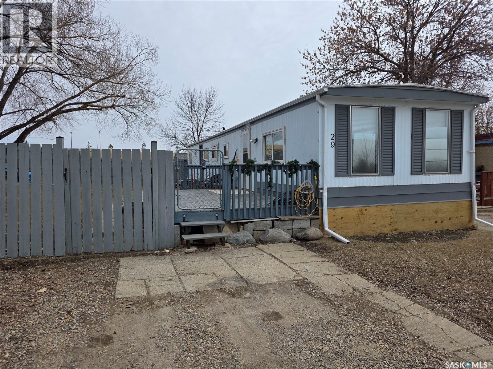 29 701 11th Avenue Nw, Swift Current, Saskatchewan  S9H 4M5 - Photo 32 - SK031585