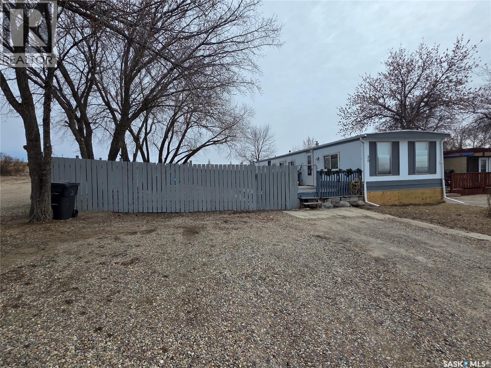 29 701 11th Avenue Nw, Swift Current, Saskatchewan  S9H 4M5 - Photo 33 - SK031585